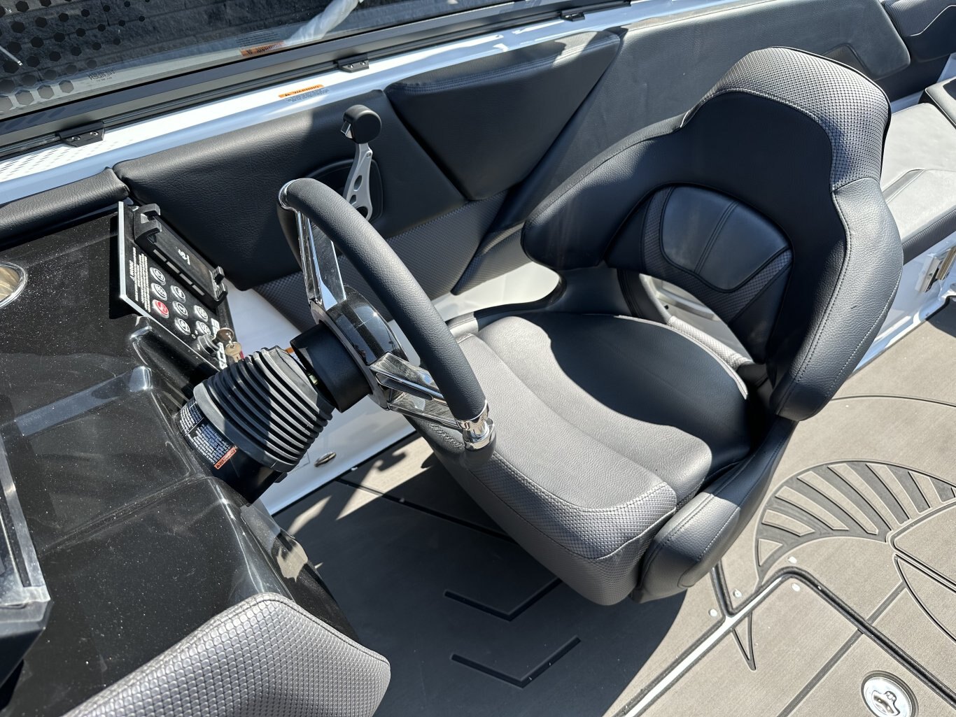 2026 SCARAB 235 LX WAKE