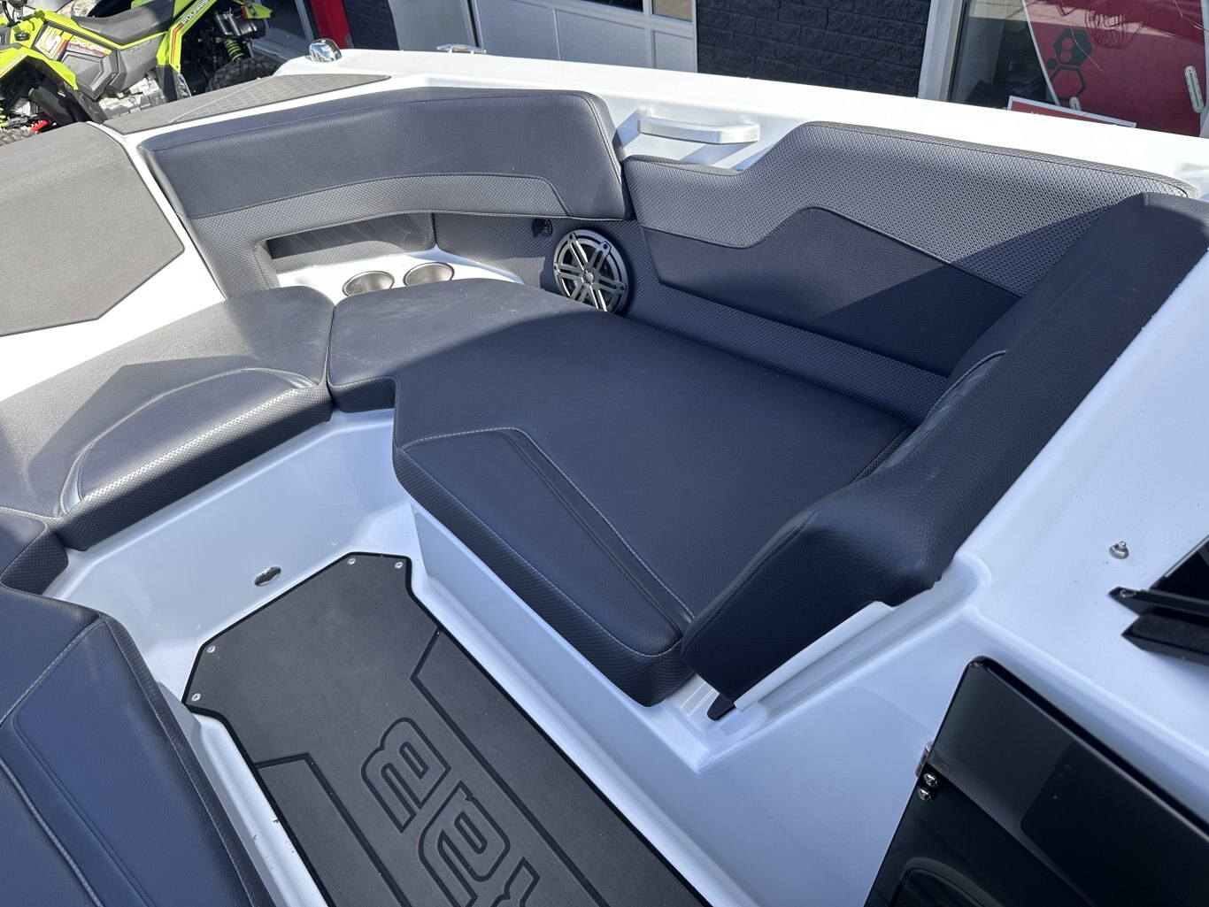 2026 SCARAB 235 LX WAKE