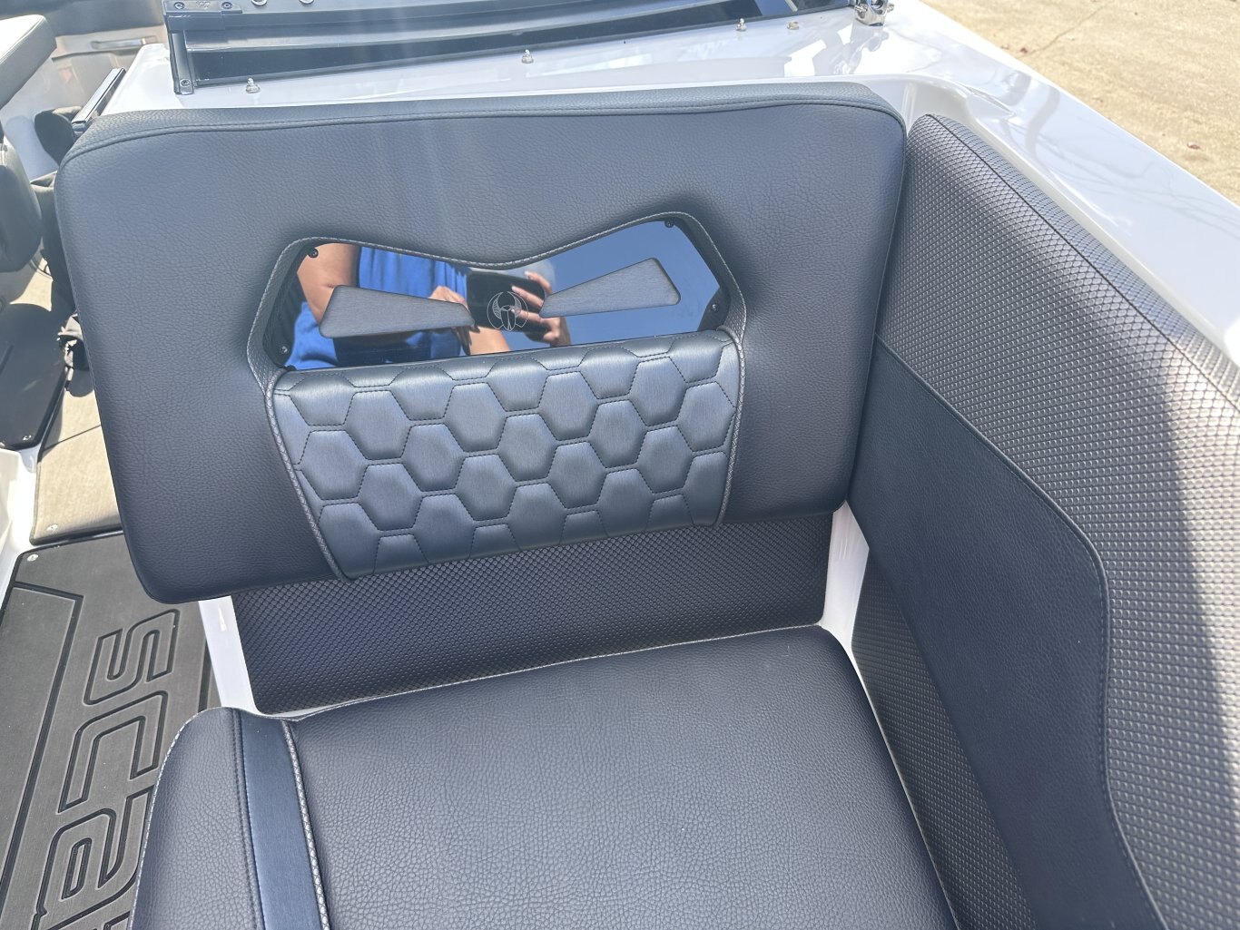 2026 SCARAB 235 LX WAKE