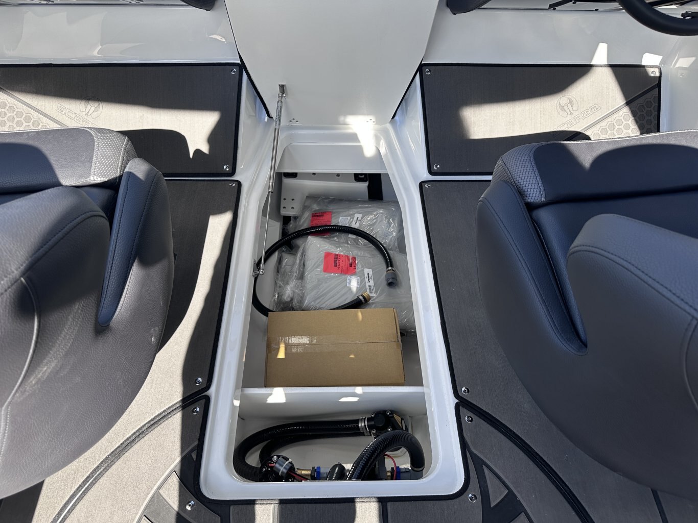 2026 SCARAB 235 LX WAKE