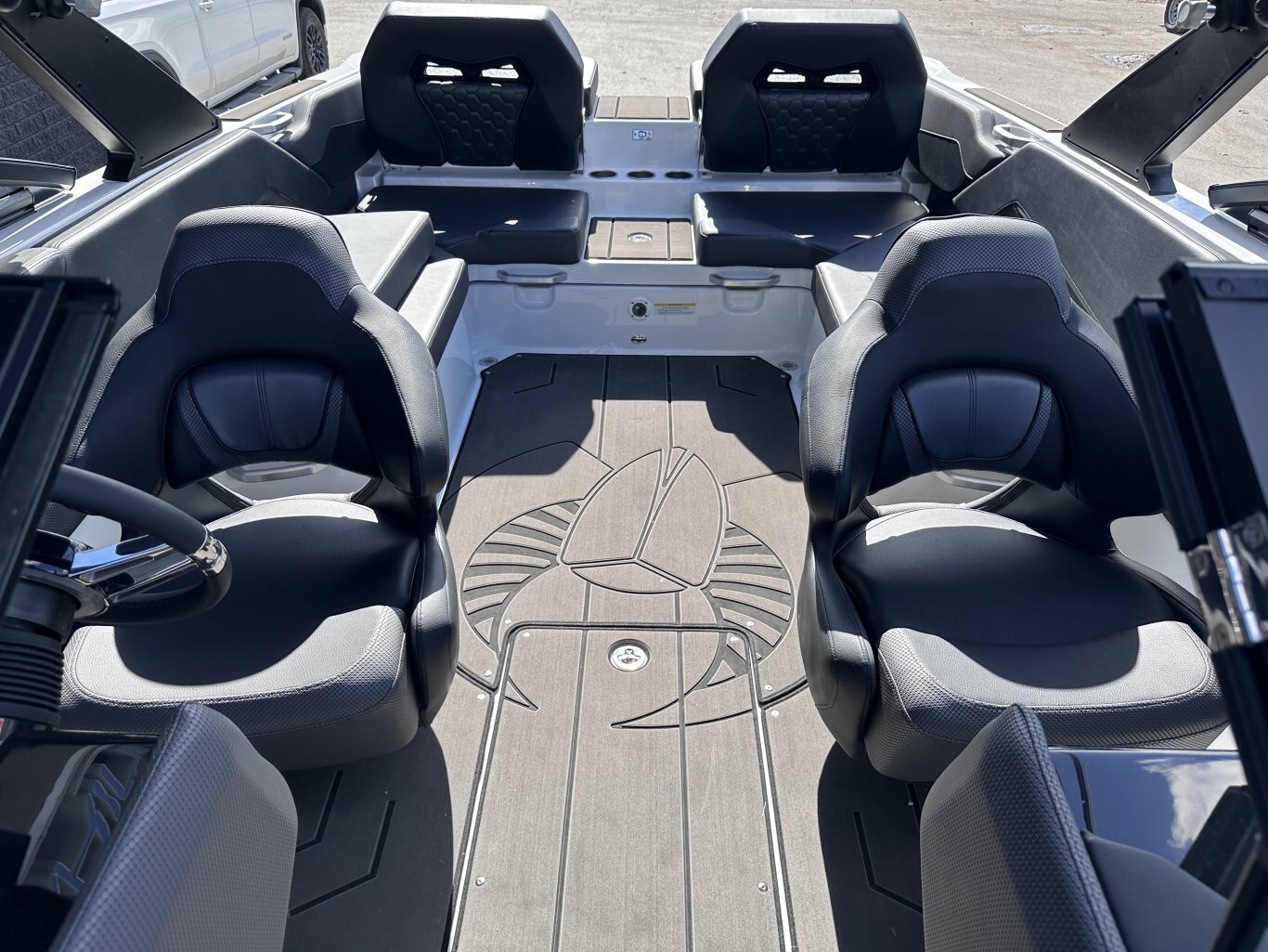 2026 SCARAB 235 LX WAKE