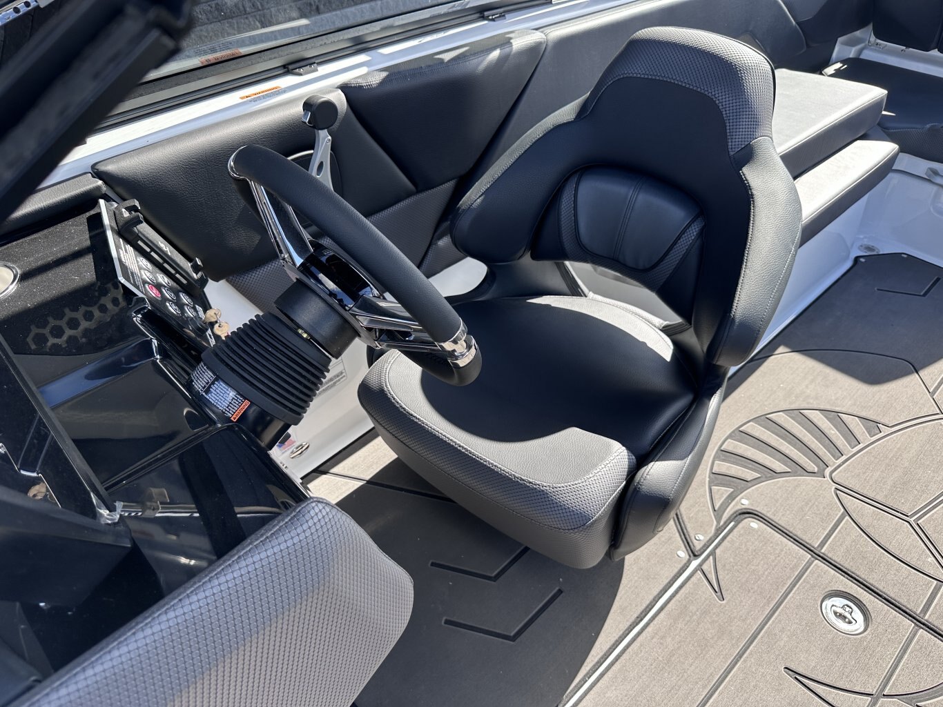 2026 SCARAB 235 LX WAKE