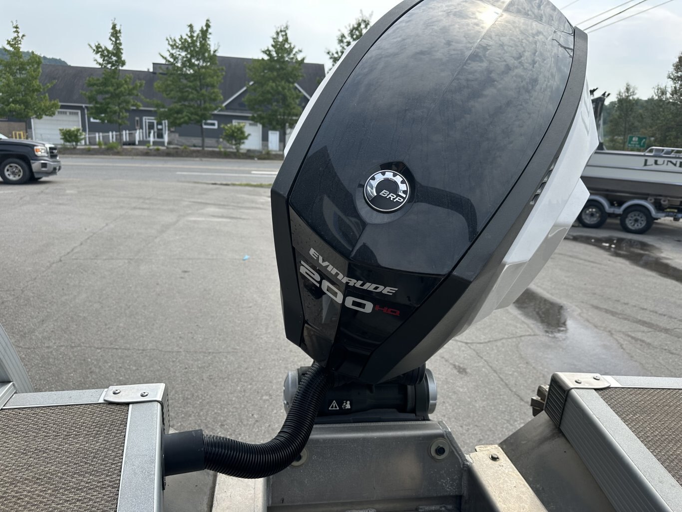 2017 BENNINGTON 22SSRX TRITOON