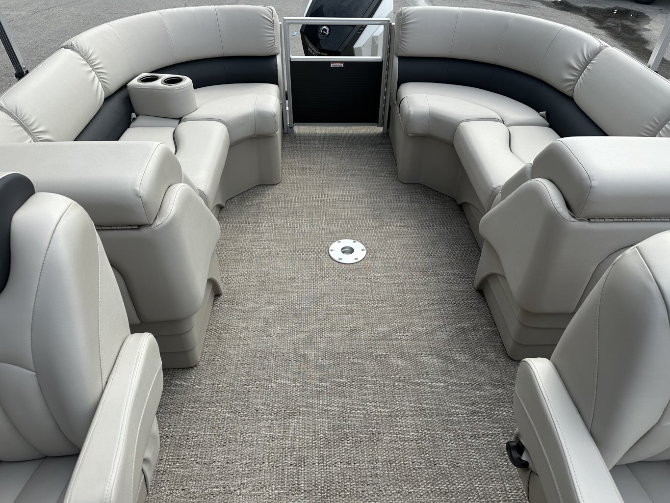 2017 BENNINGTON 22SSRX TRITOON