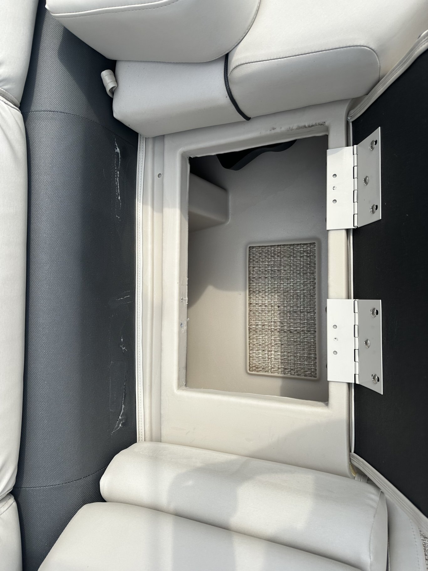 2017 BENNINGTON 22SSRX TRITOON