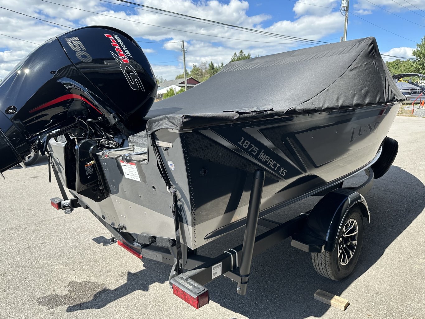 2026 LUND IMPACT XS 1875 MERCURY 150HP PRO XS