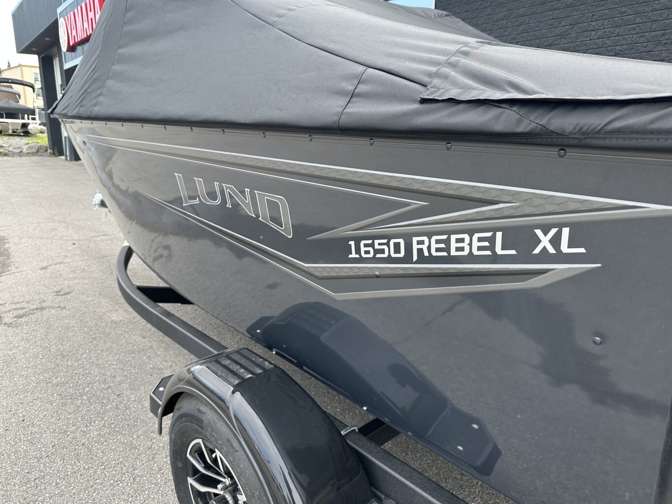 2026 LUND REBEL 1650 XL SPORT MERCURY 90ELPT