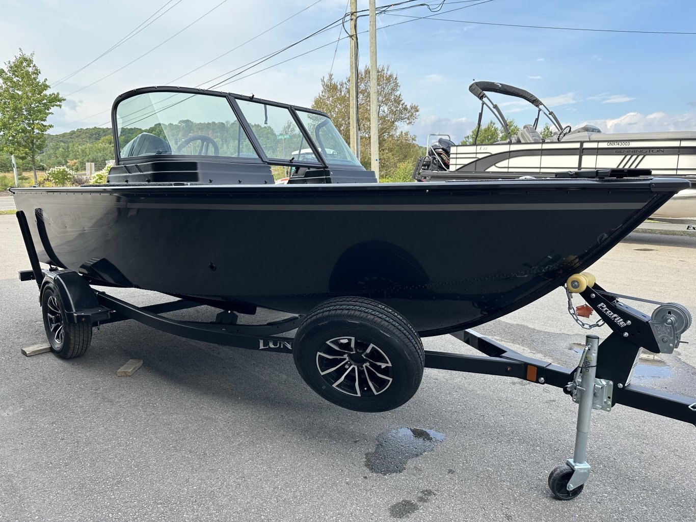 2026 LUND REBEL 1650 XL SPORT MERCURY 90ELPT