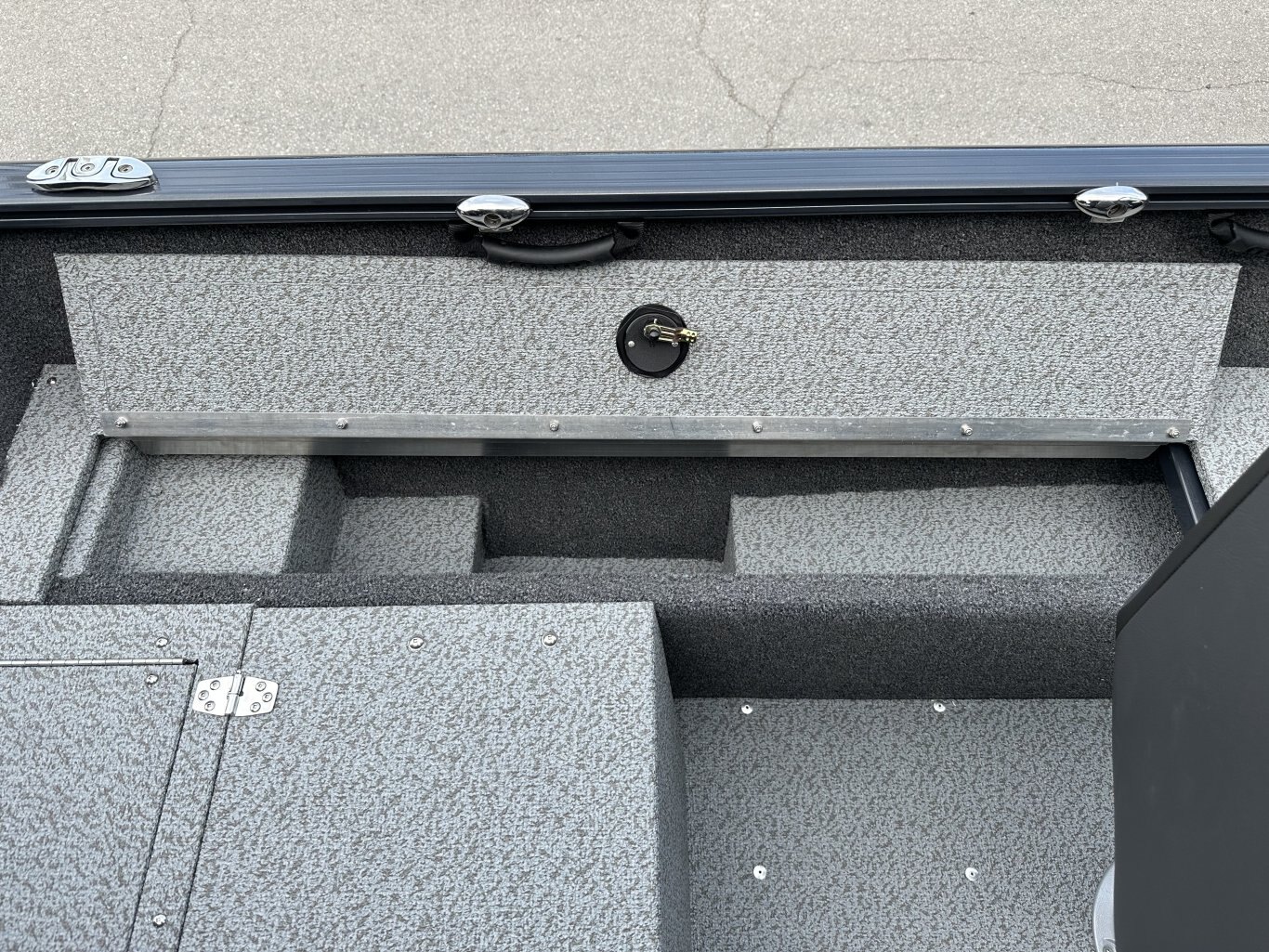 2026 LUND REBEL 1650 XL SPORT MERCURY 90ELPT