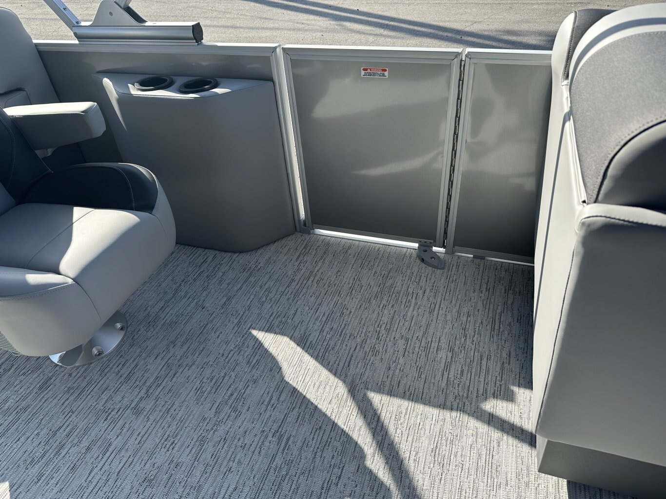 2026 BENNINGTON 20SSRSE YAMAHA F90LB2