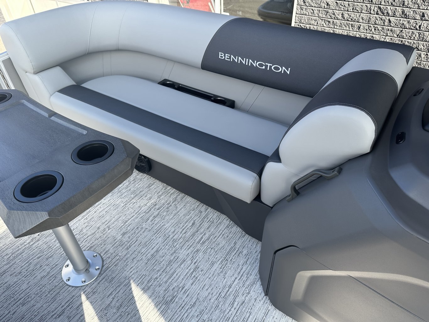 2026 BENNINGTON 20SSRSE YAMAHA F90LB2