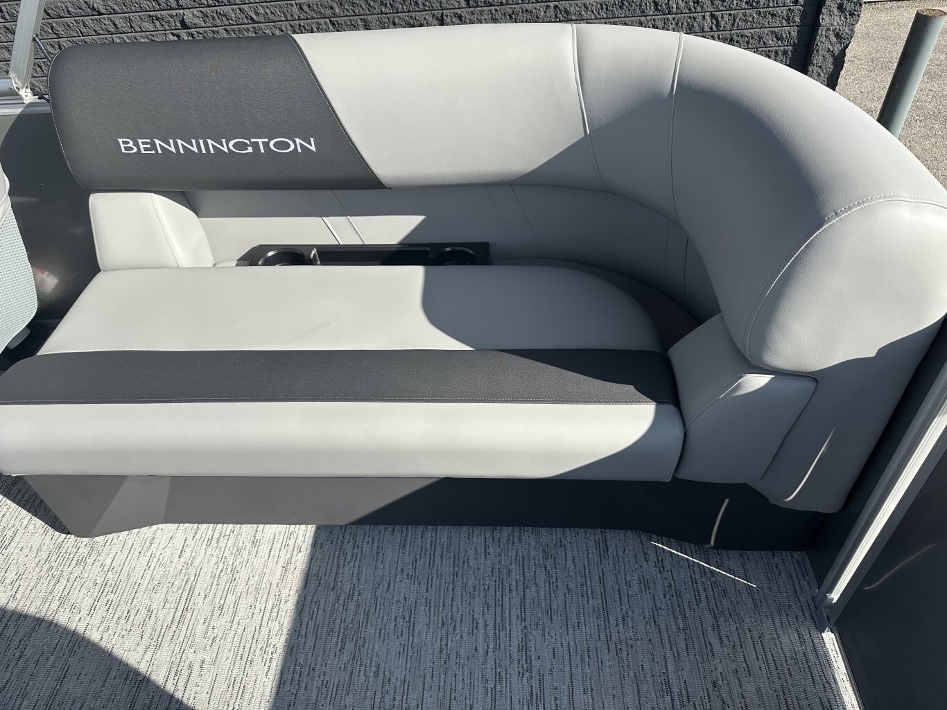 2026 BENNINGTON 20SSRSE YAMAHA F90LB2