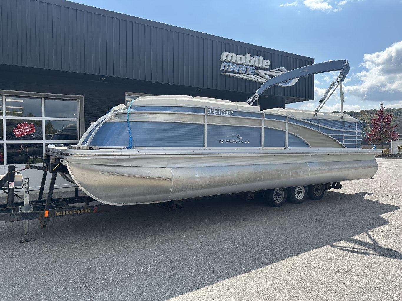 2016 BENNINGTON 2350 QCL