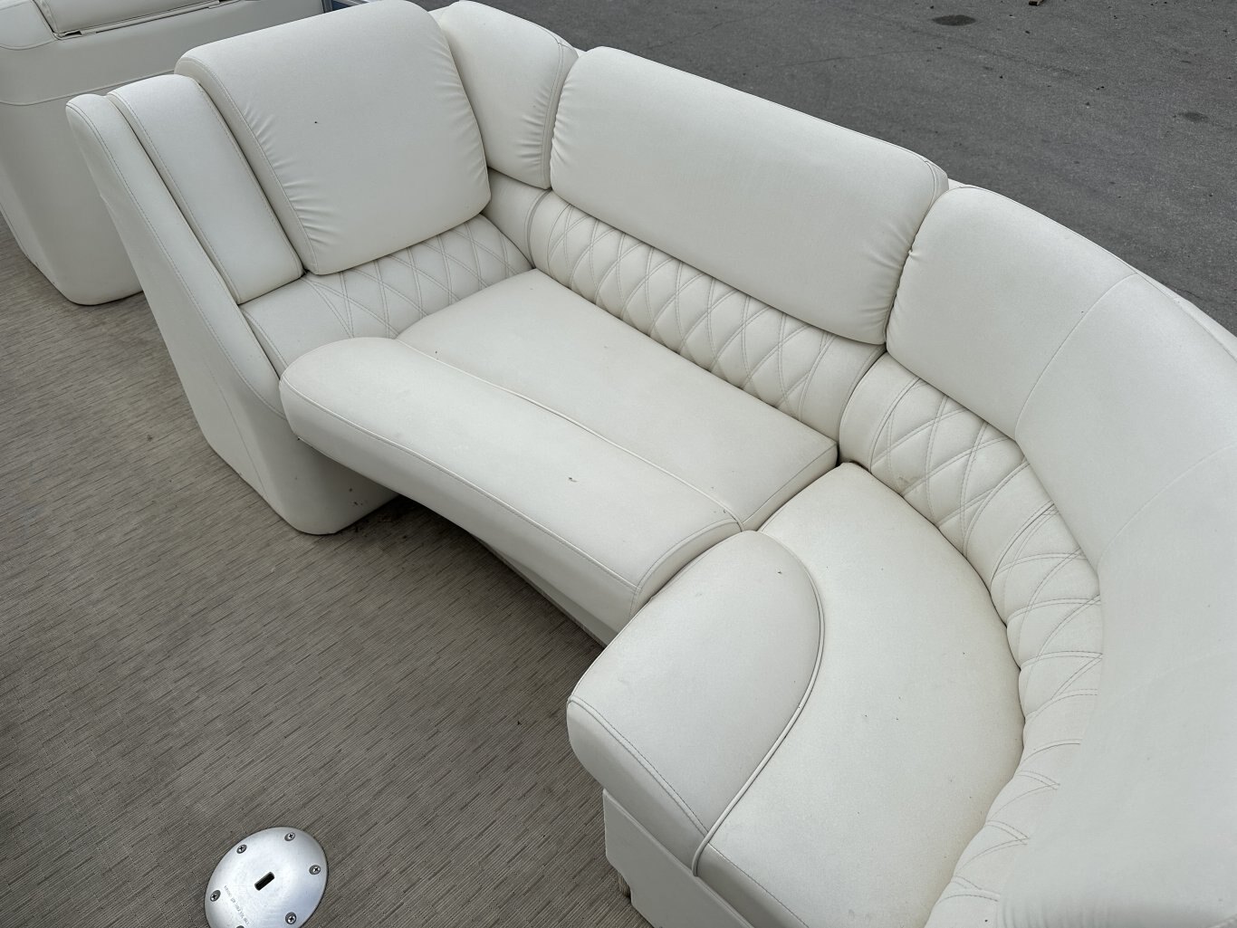 2016 BENNINGTON 2350 QCL