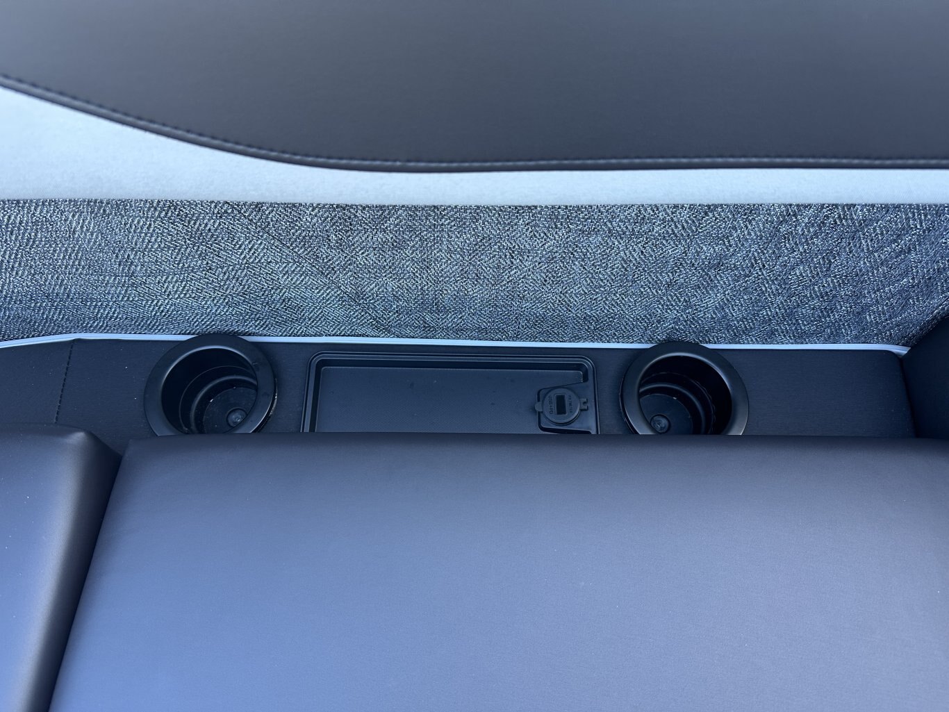 2025 BENNINGTON 22MSBSE YAMAHA VMAX SHO 175