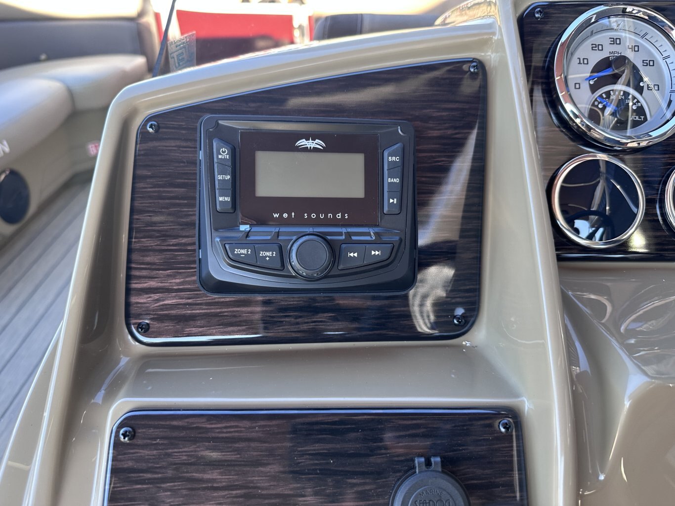 2026 Sylvan Mirage 820 CRS 115HP YAMAHA VMAX SHO