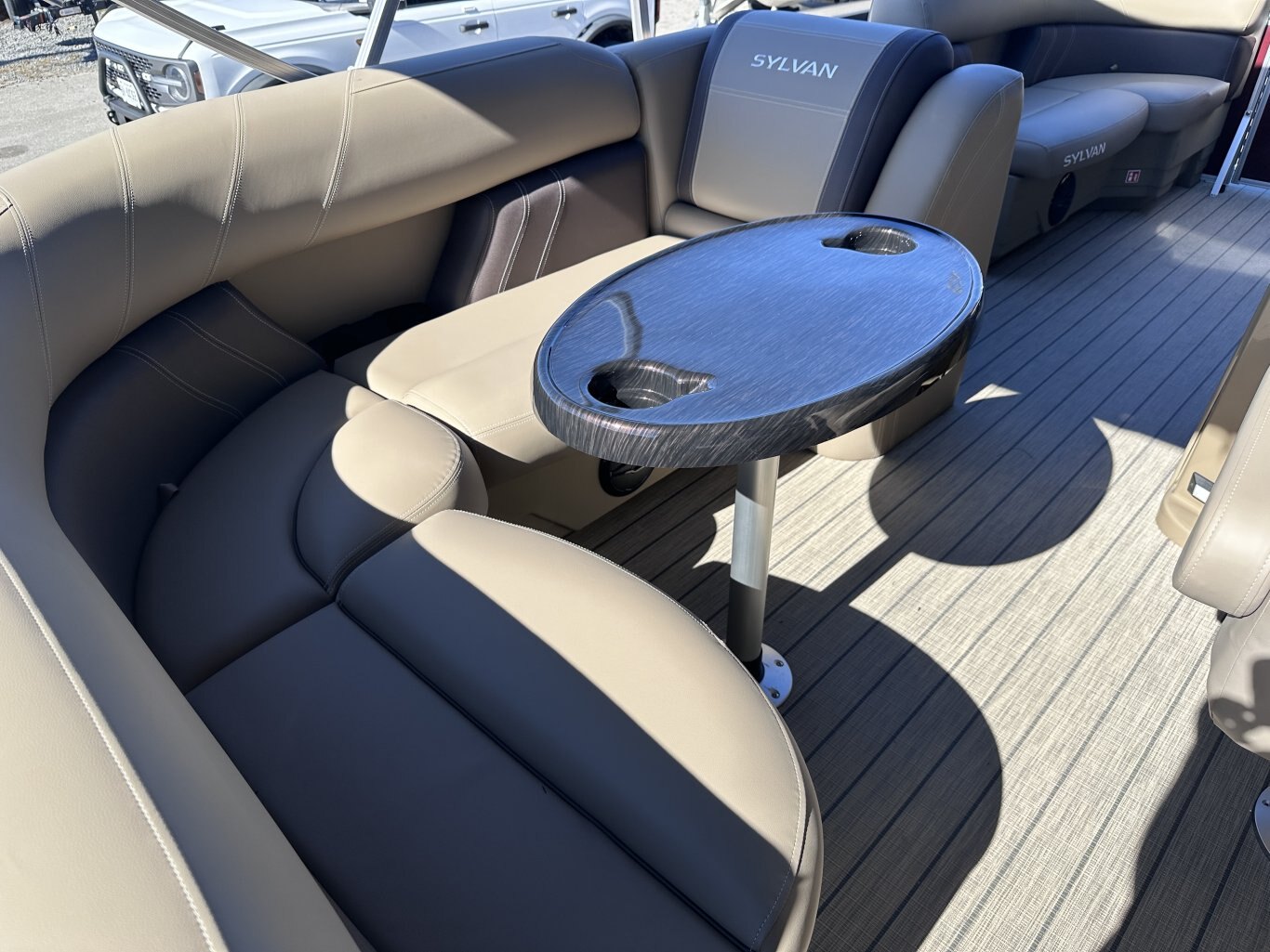 2026 Sylvan Mirage 820 CRS 115HP YAMAHA VMAX SHO