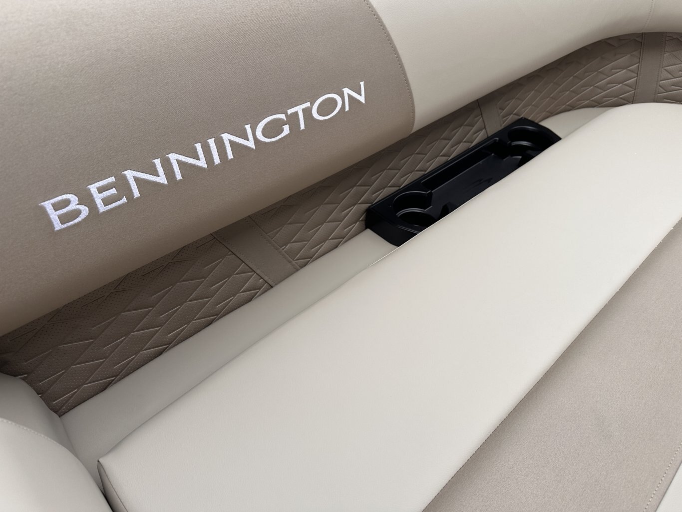 2026 Bennington 21SSR 115HP YAMAHA