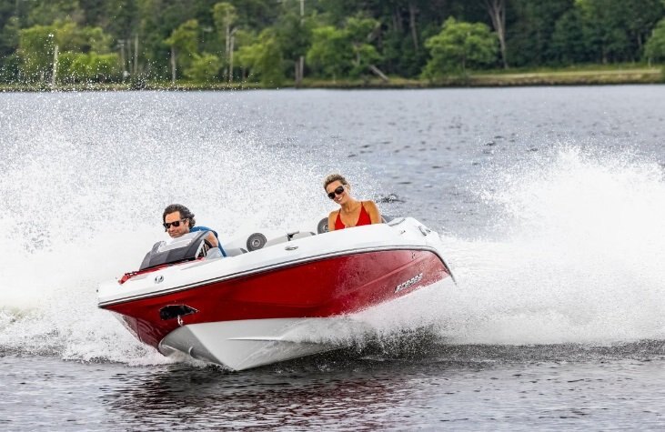 2026 Scarab 165 LX Black/Crimson Red