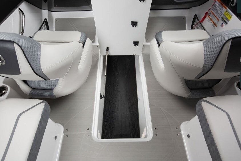 2026 Scarab 215 SE Pearl Gray