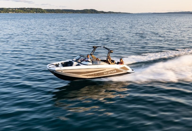 2026 Scarab 255 LX WAKE Black/Crimson Red