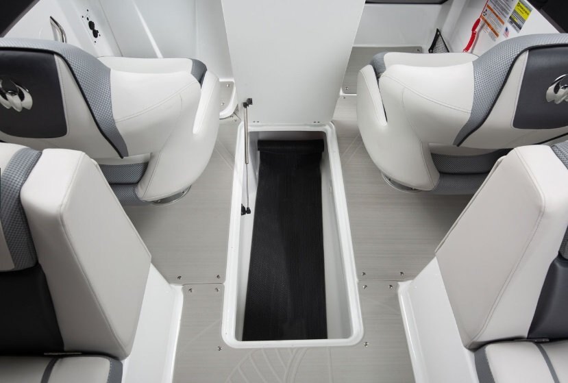 2026 Scarab 255 SE Pearl Gray