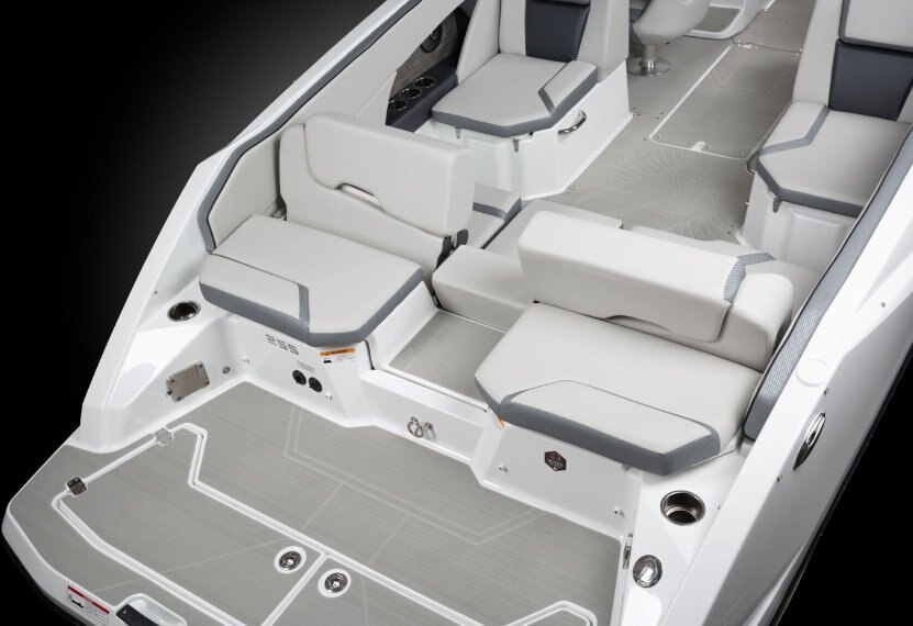 2026 Scarab 255 SE Pearl Gray