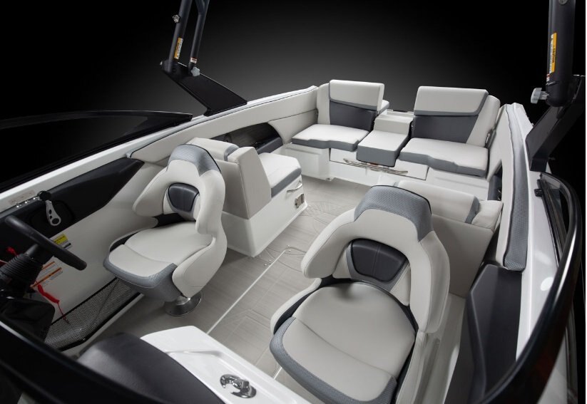 2026 Scarab 255 SE Pearl Gray