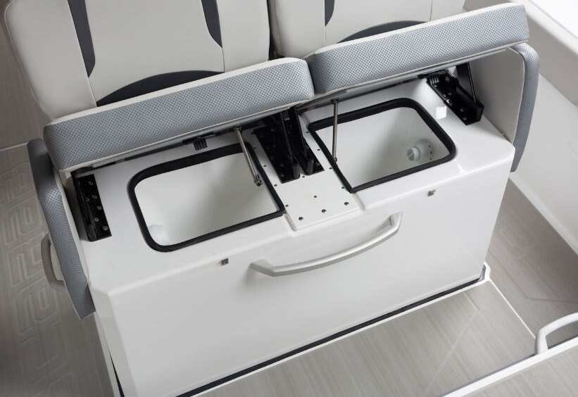 2026 Scarab 235 Open SE Liquid Blue