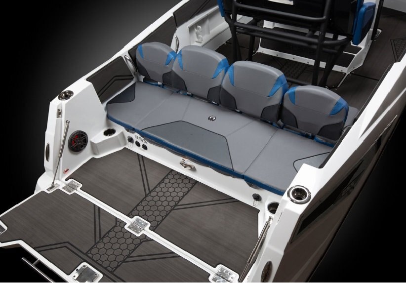 2026 Scarab 255 Open LX WAKE Black/Pearl Gray