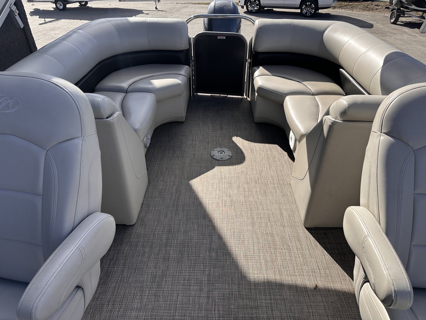 2017 MANITOU 23 OASIS