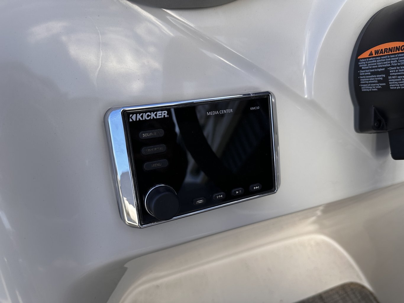 2017 MANITOU 23 OASIS