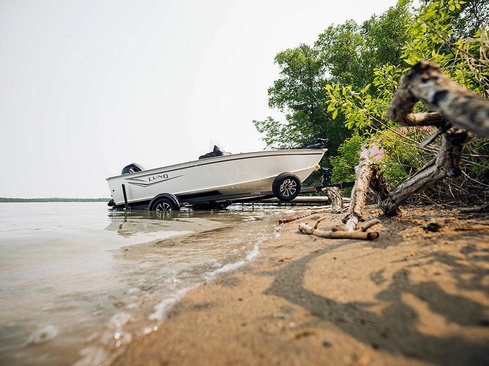 2026 Lund 1800 Explorer tiller