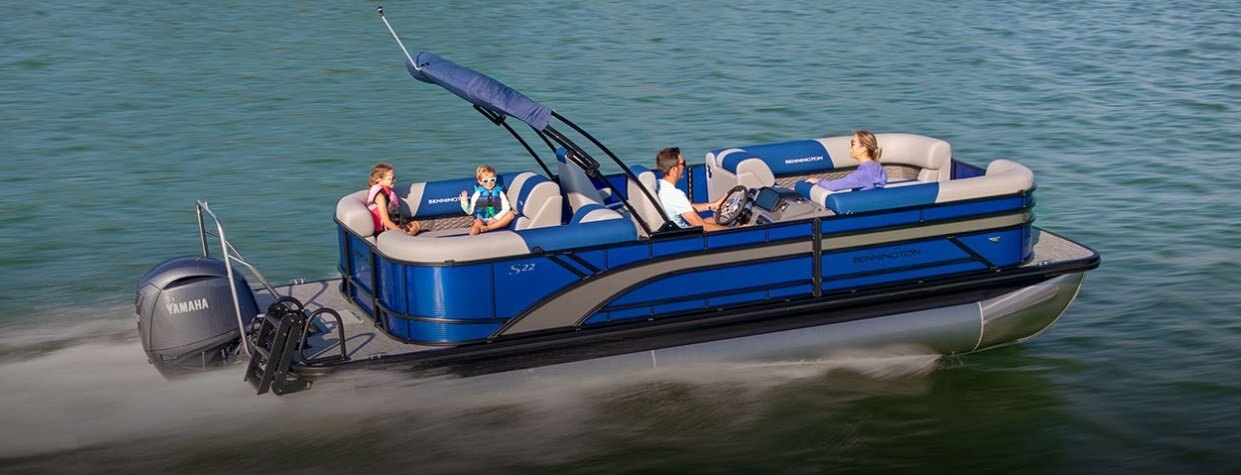 2026 Bennington S Line 25 S STERN RADIUS QUAD BENCH