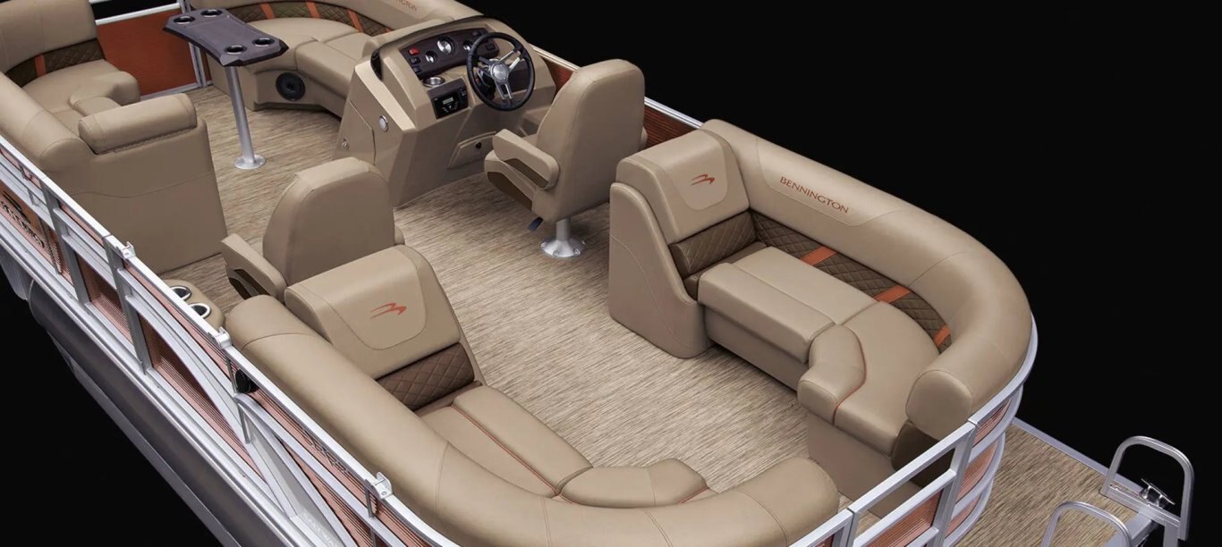 2026 Bennington SX Line 23 SX STERN LOUNGE