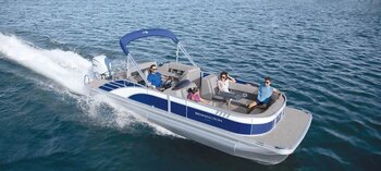2025 Bennington L23 Swingback Bowrider w/ Arch 23 LTSBA