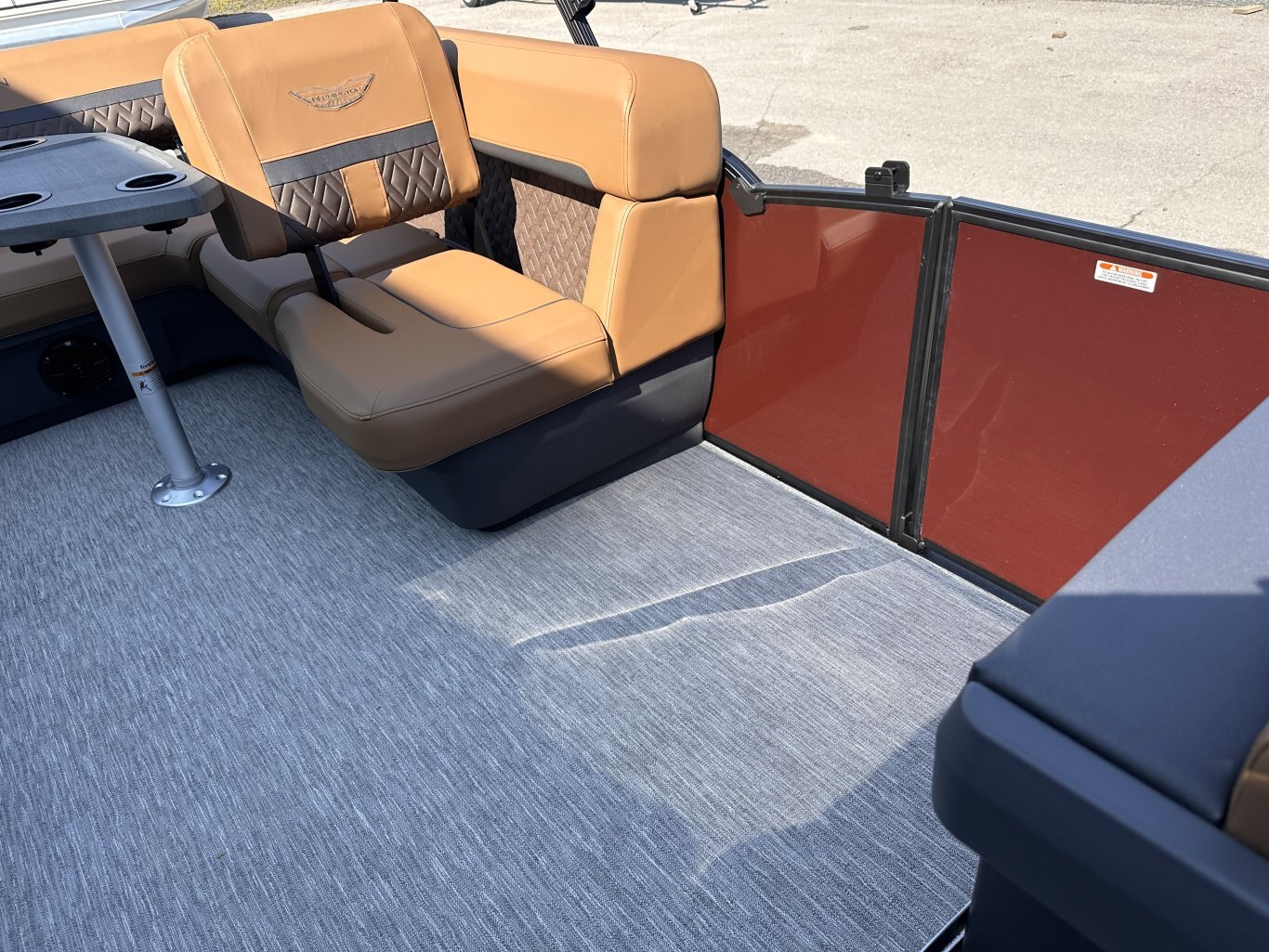 2027 Bennington 21 M CRUISE 150HP VMAX SHO