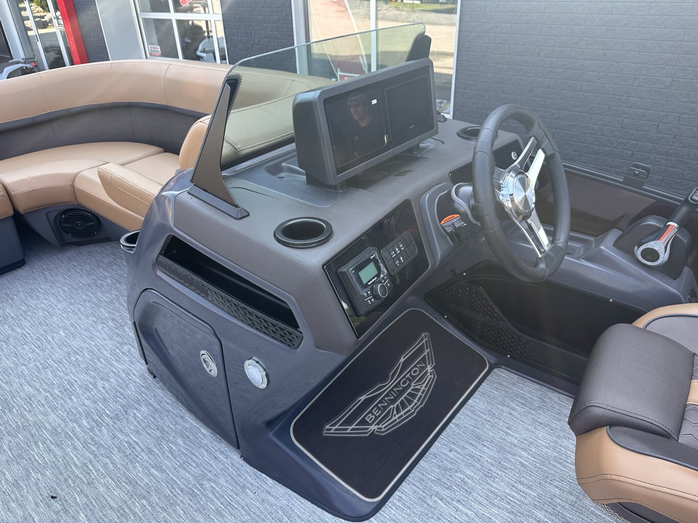 2027 Bennington 21 M CRUISE 150HP VMAX SHO