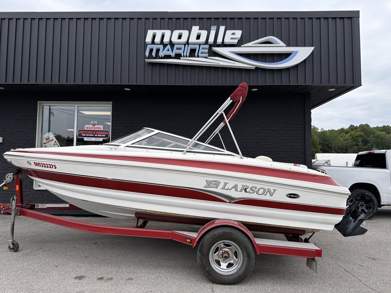2008 Larson 18 SEI w/ 4.3L TKS Mercruiser Engine 259hrs and Trailer Incl