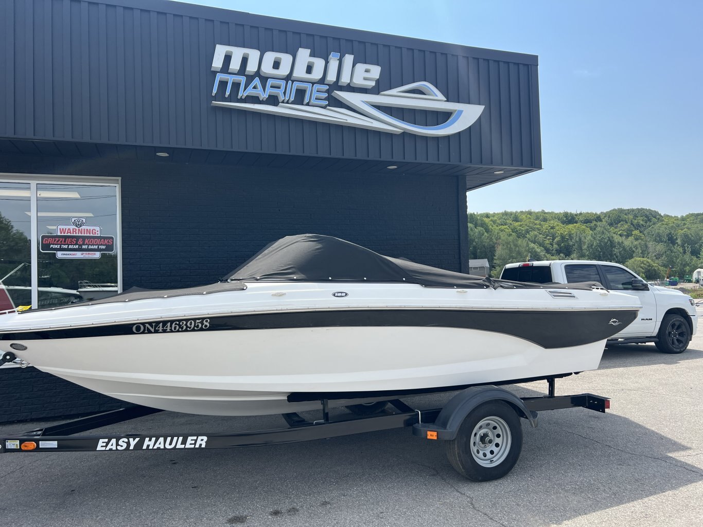 2013 Rinker 186