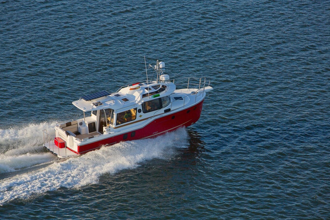 Ranger Tugs R 29 SEDAN