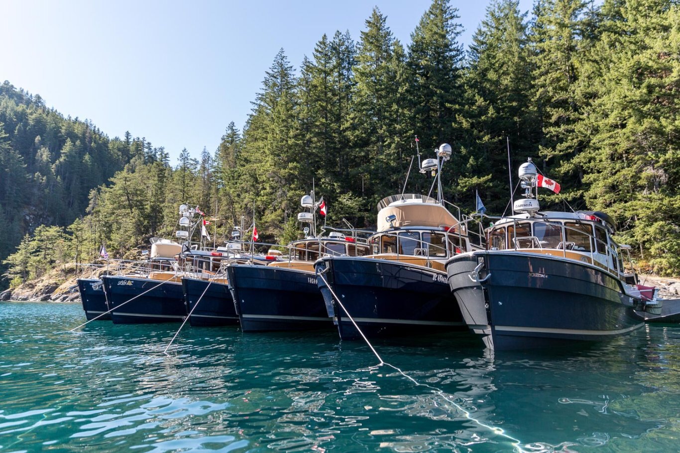 Ranger Tugs R 31 COMMAND BRIDGE