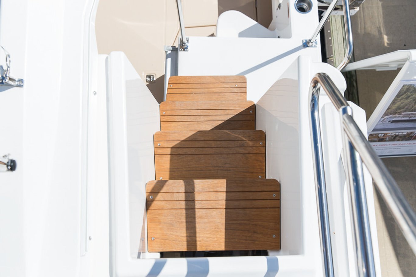 Ranger Tugs R 31 COMMAND BRIDGE