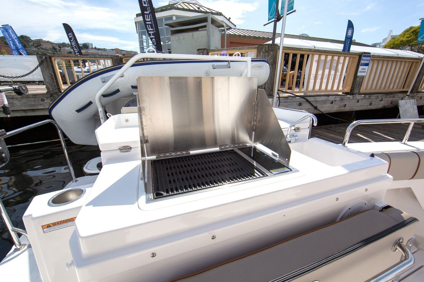 Cutwater C 32 COMMAND BRIDGE