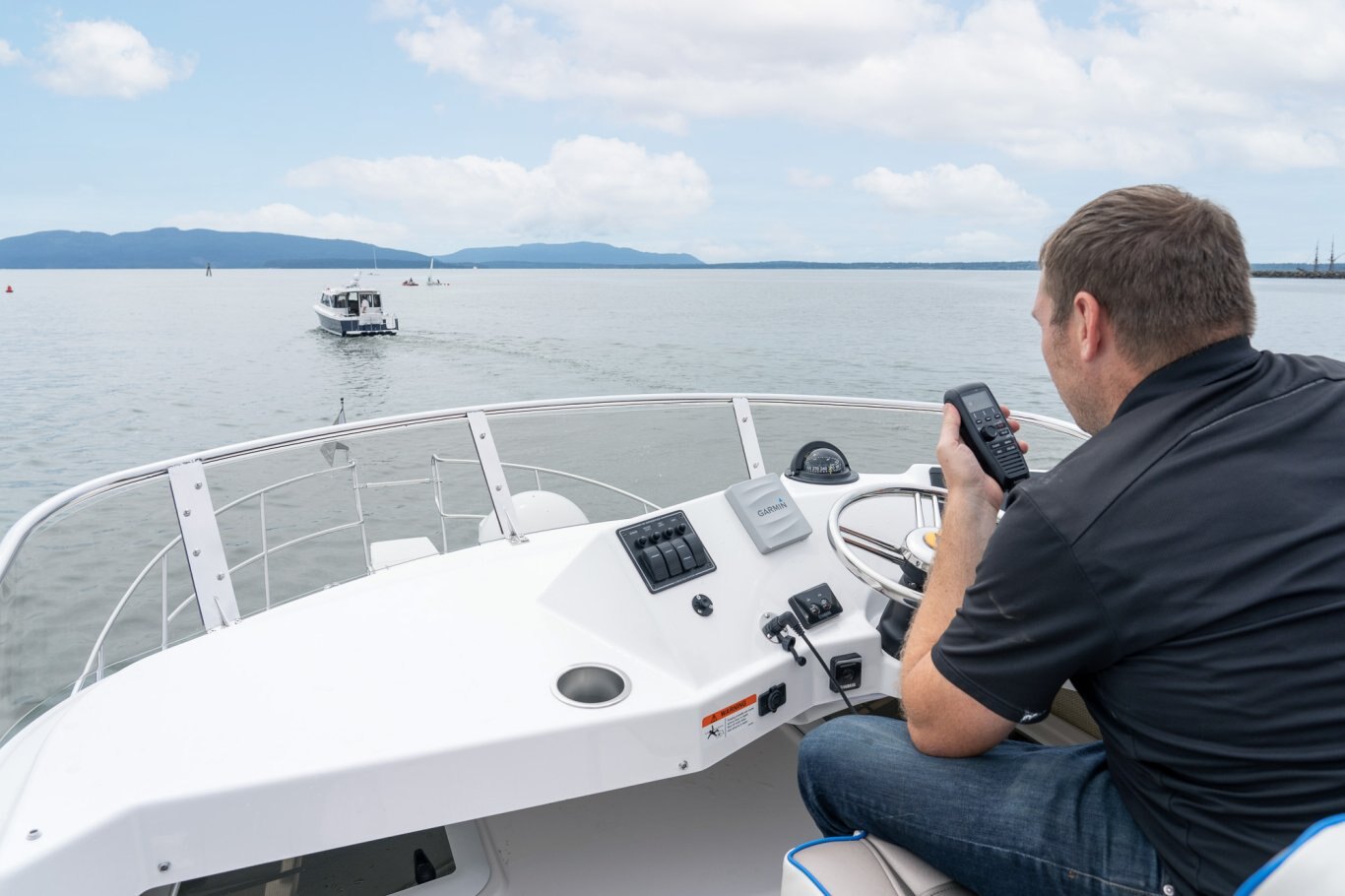 Cutwater C 32 COMMAND BRIDGE