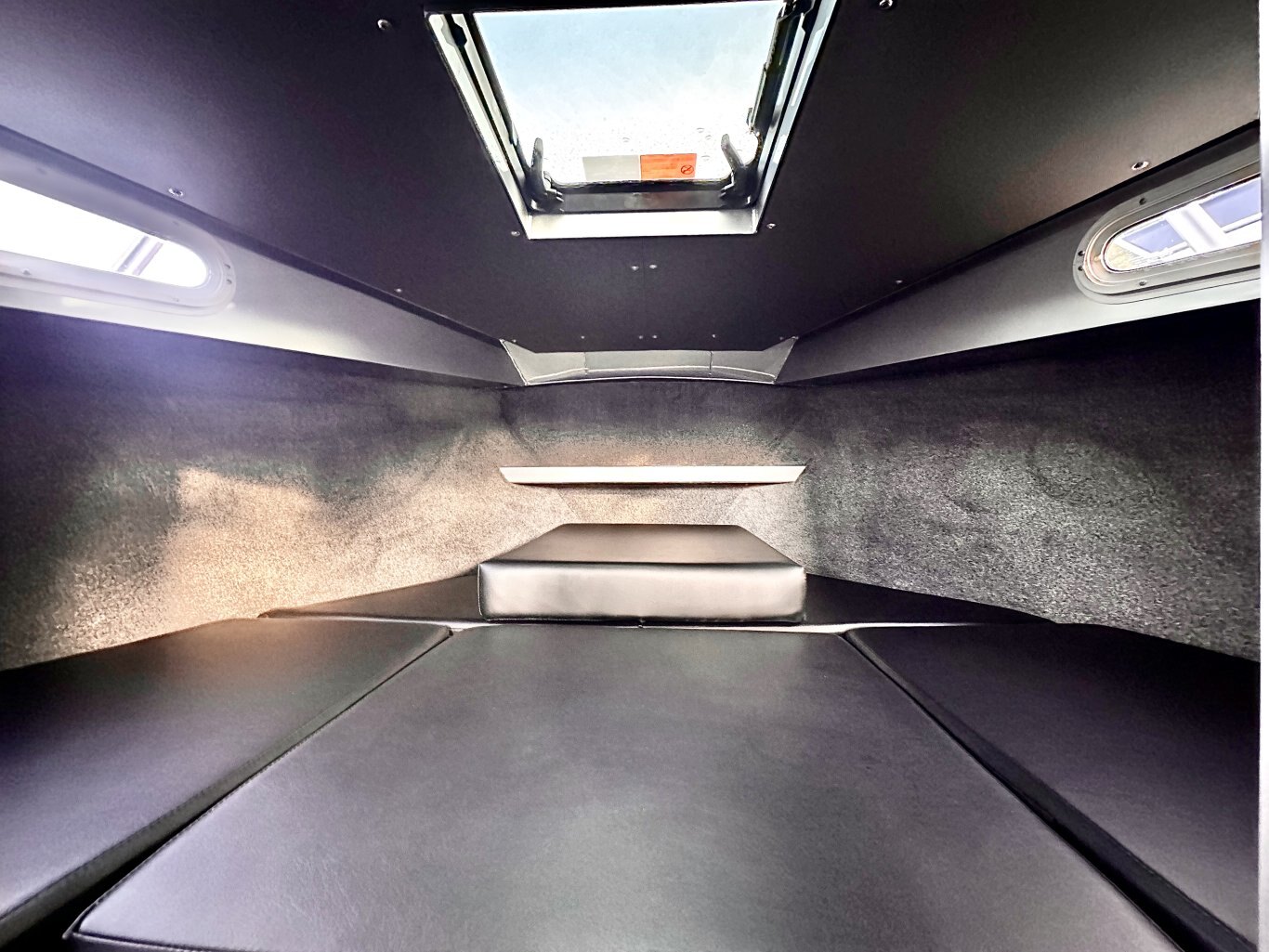 2025 North River 2700S