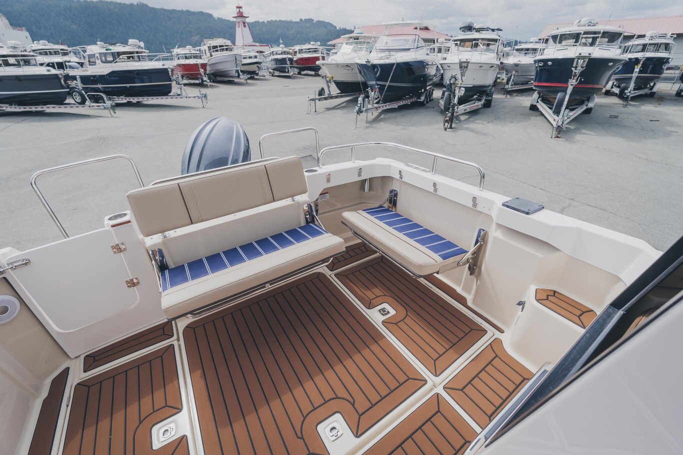 2025 Ranger Tugs R 23