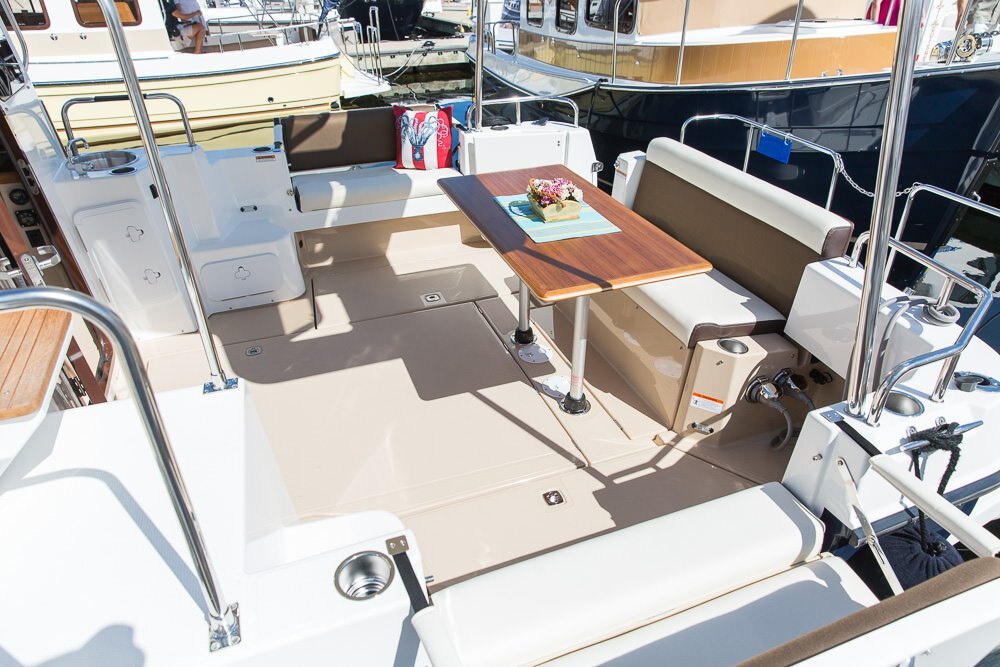 2026 Ranger Tugs R 31 CB