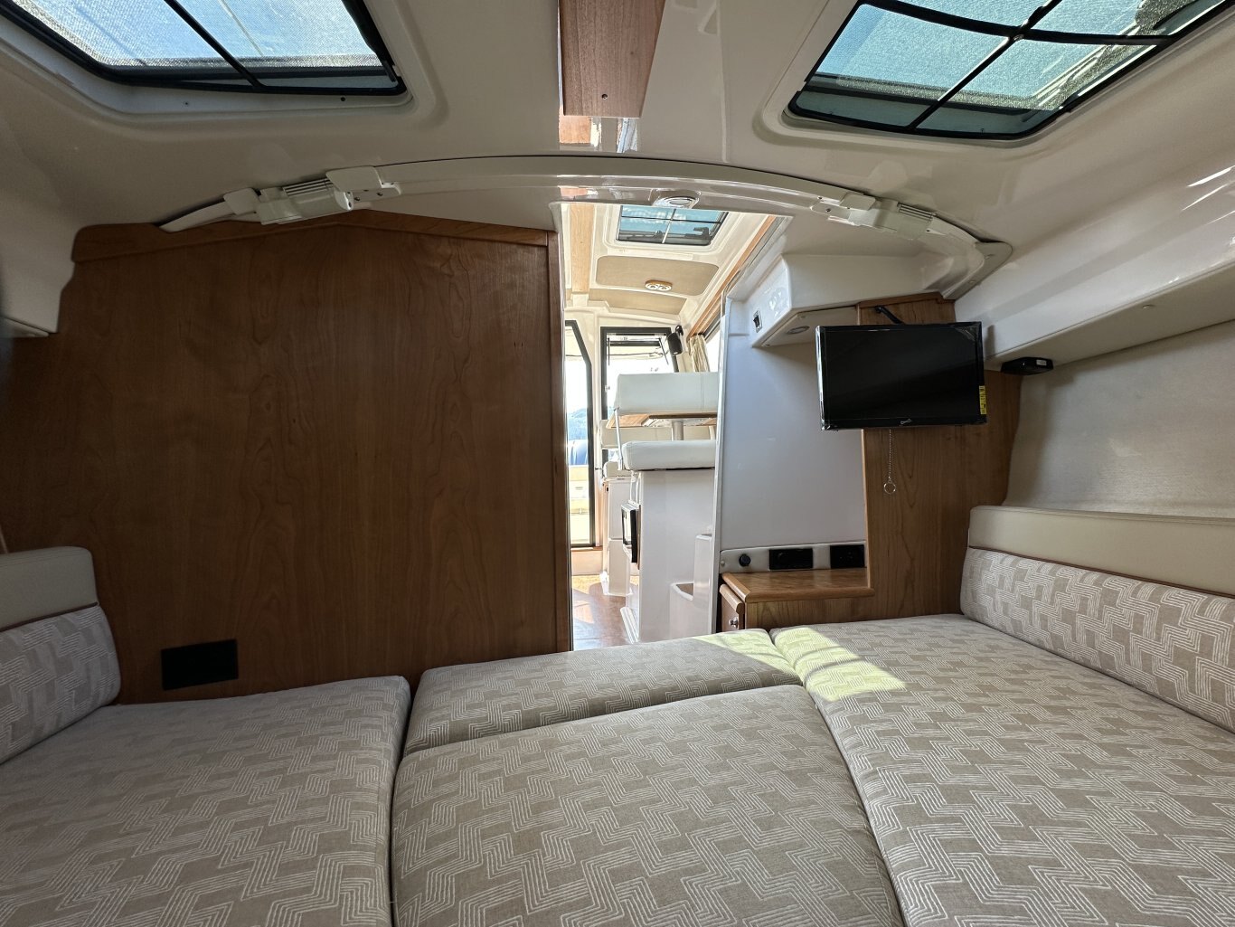 2026 Cutwater C 248 Coupe