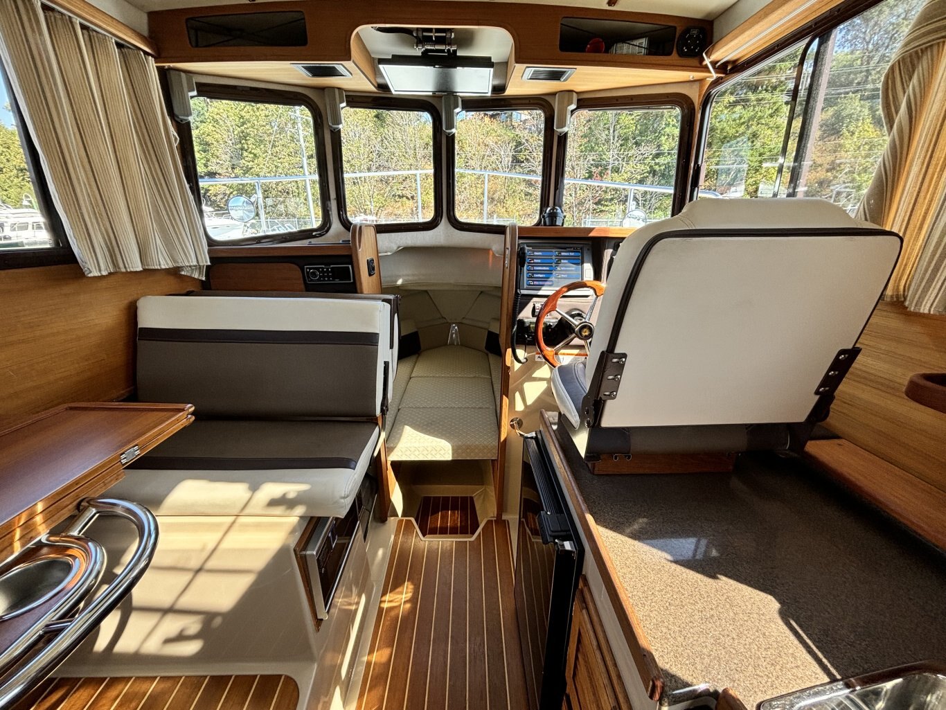 2015 Ranger Tugs R 27